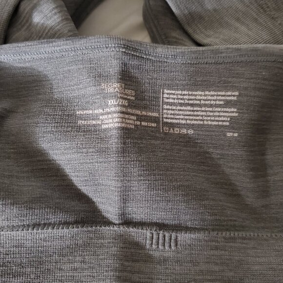 Plus Size Sports Bra - Picture 3 of 3